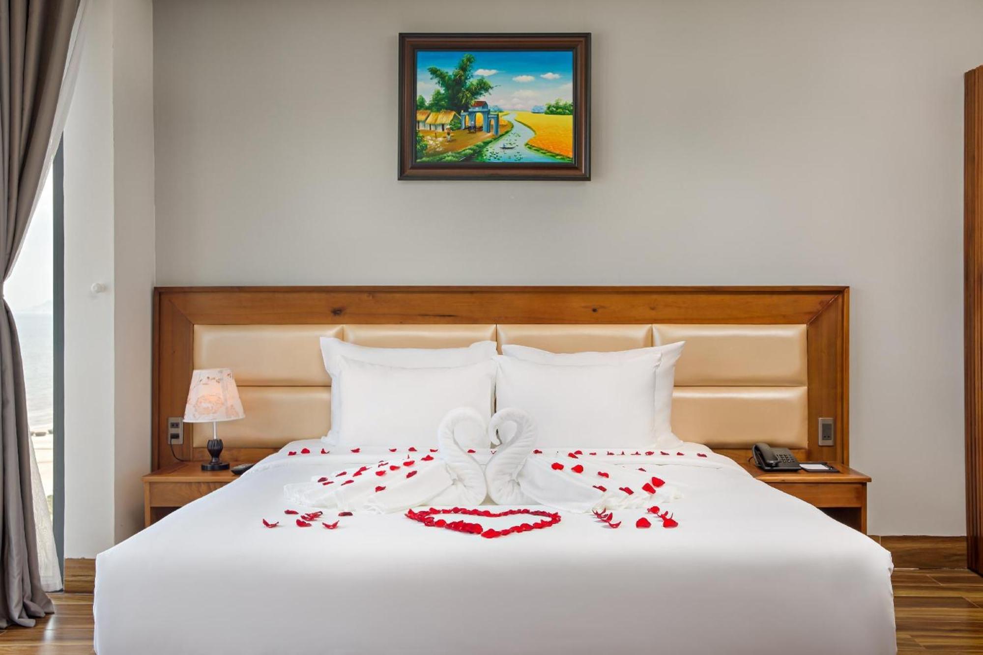 Alisia Beach Hotel Дананг Екстер'єр фото