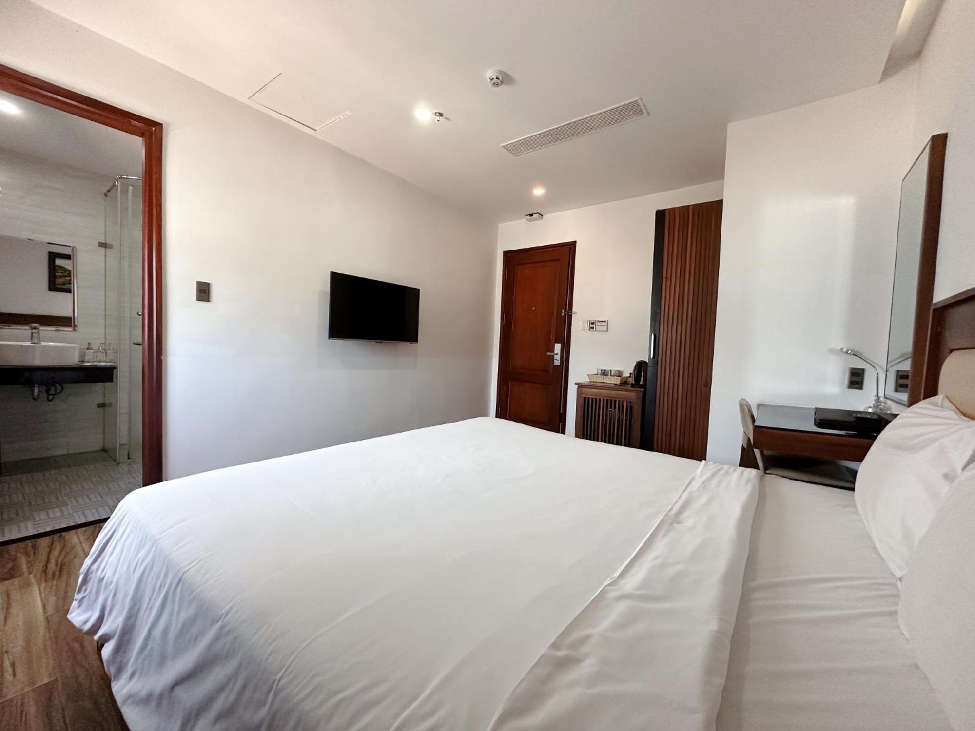 Alisia Beach Hotel Дананг Екстер'єр фото