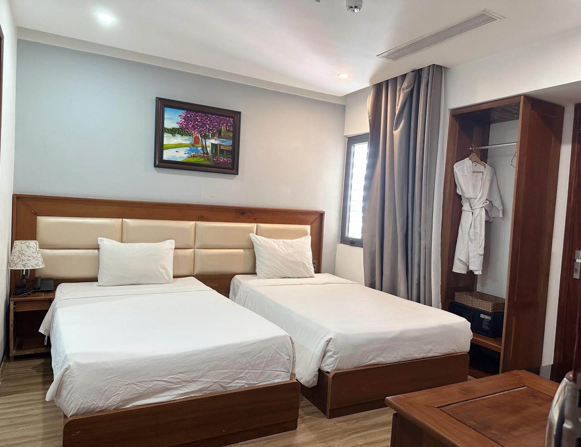 Alisia Beach Hotel Дананг Екстер'єр фото