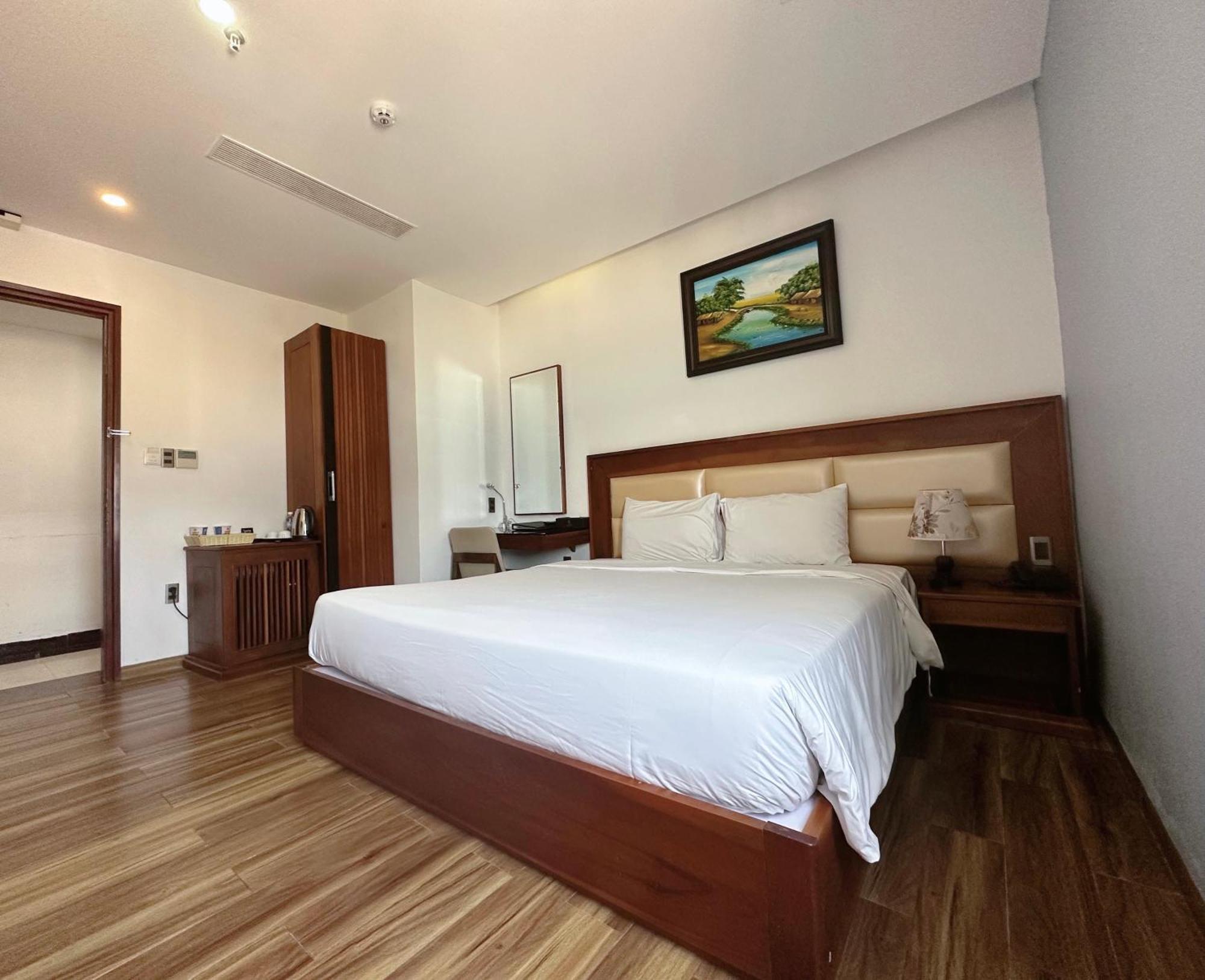 Alisia Beach Hotel Дананг Екстер'єр фото